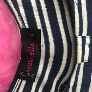 Stipe tank top. Navy and white.